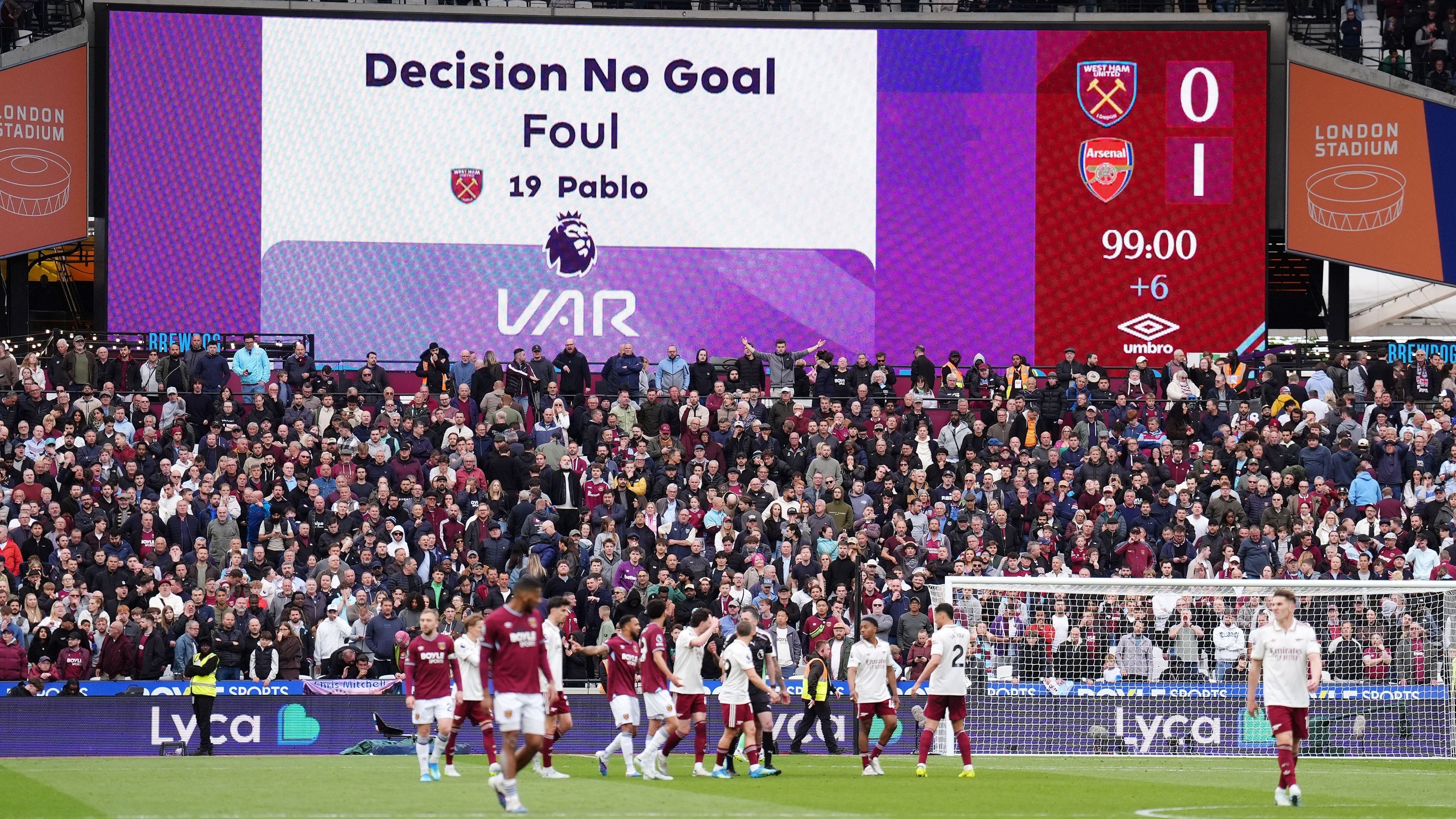 ‘Where is the consistency?’ – VAR in spotlight after intervention saves Arsenal