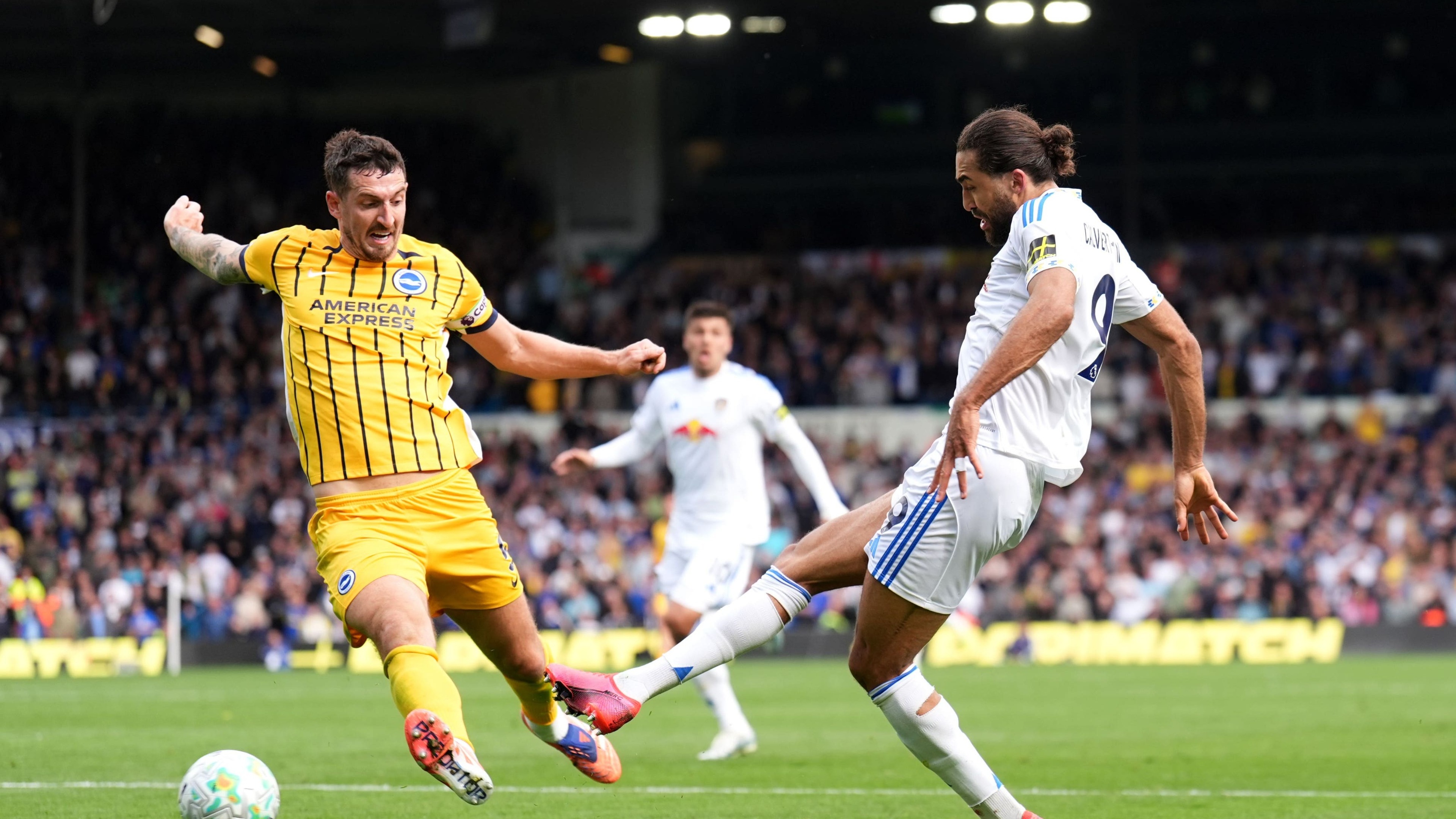 Dominic Calvert-Lewin scores late to give Leeds a 1-0 win over Brighton