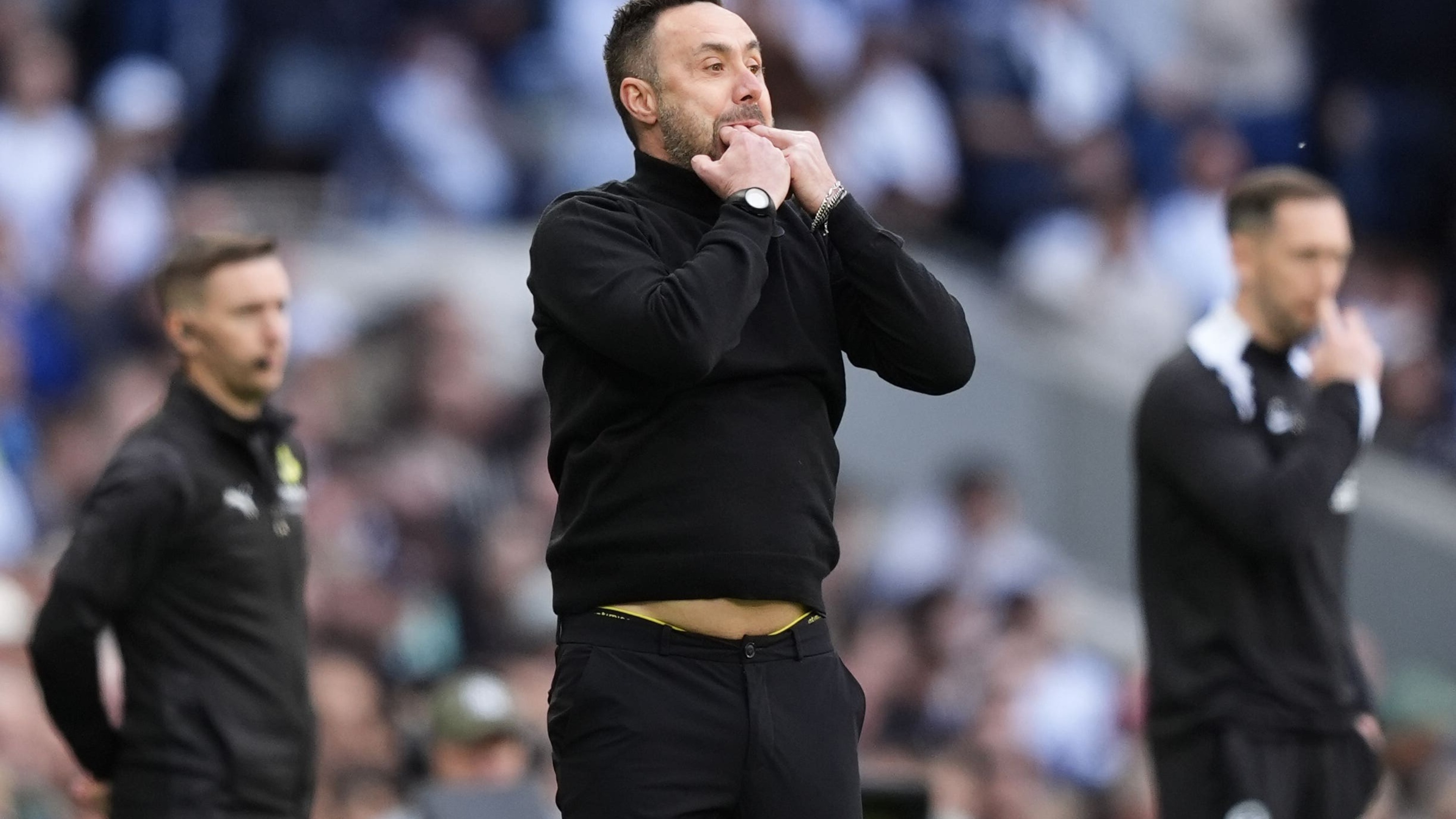 Roberto De Zerbi praises Tottenham’s stadium atmosphere despite poor home results