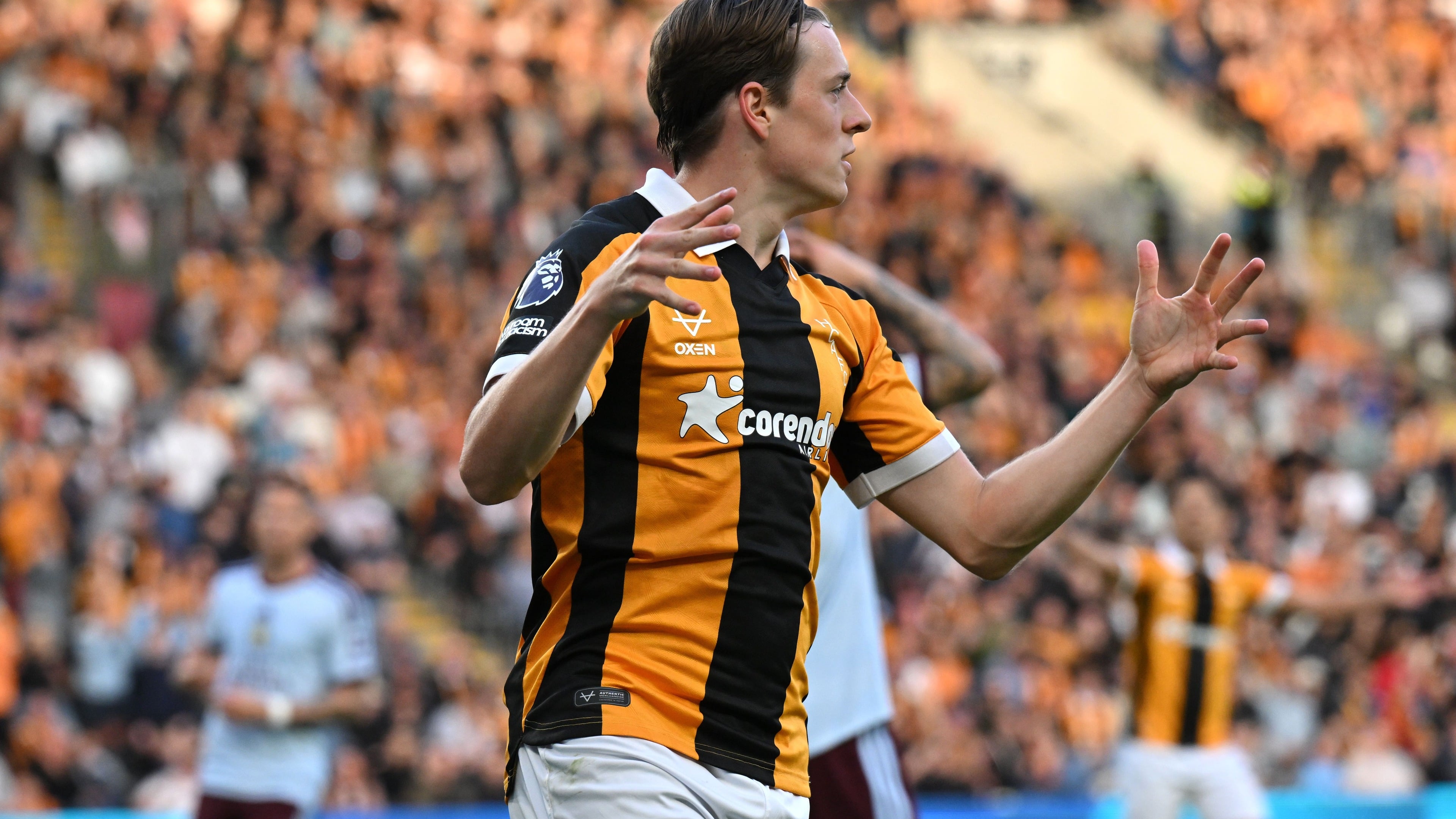 Hull draw with Aston Villa to extend unbeaten start