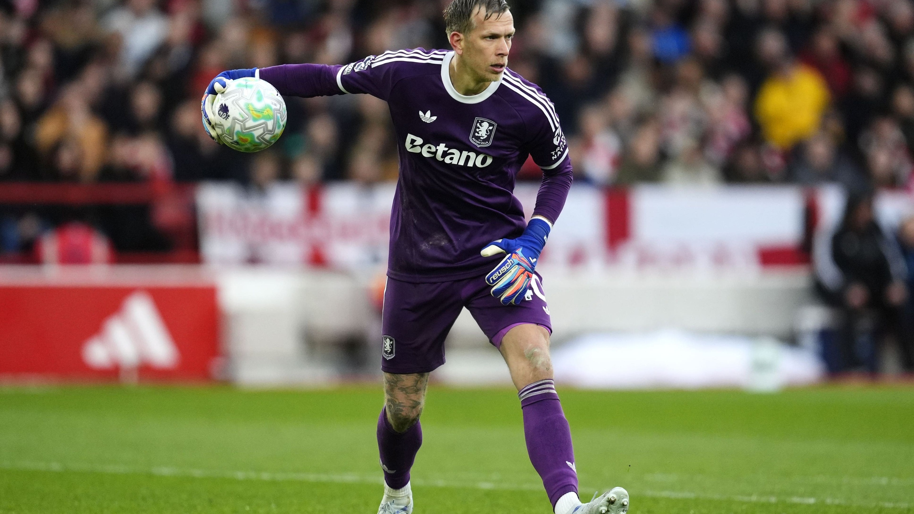 Marco Bizot praised by Aston Villa boss Unai Emery following late call-up