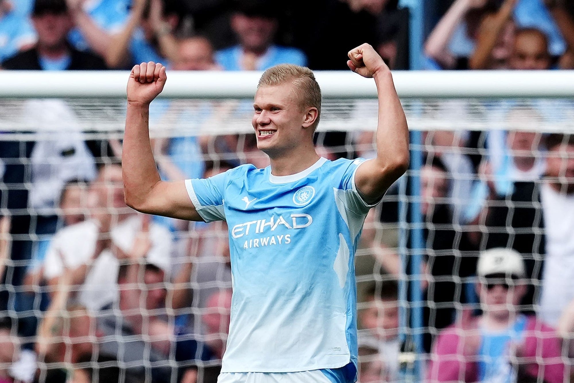 Man City prevail over Sunderland in eight-goal thriller