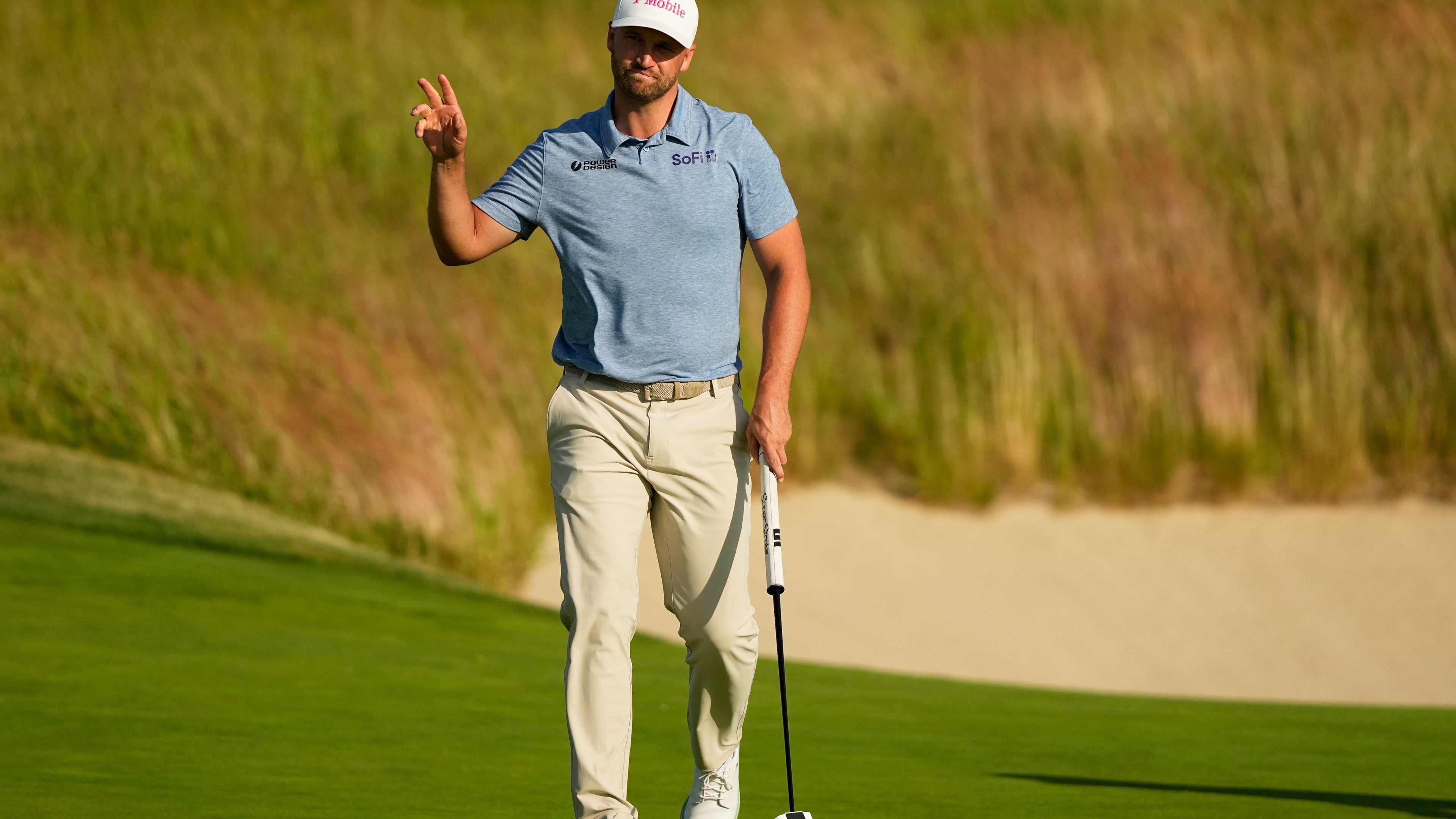 Former champion Wyndham Clark takes four-shot lead at US Open